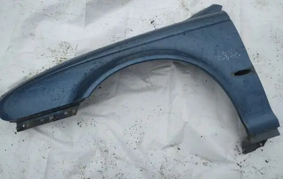 Jaguar X-Type Fender melynas