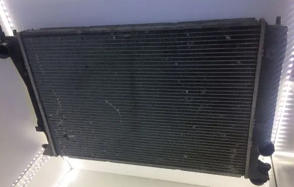 Toyota Corolla Verso E121 Coolant radiator