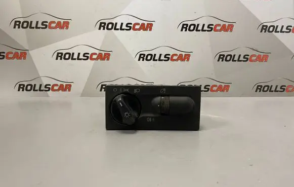 Volkswagen Golf III Light switch 1H6941531A