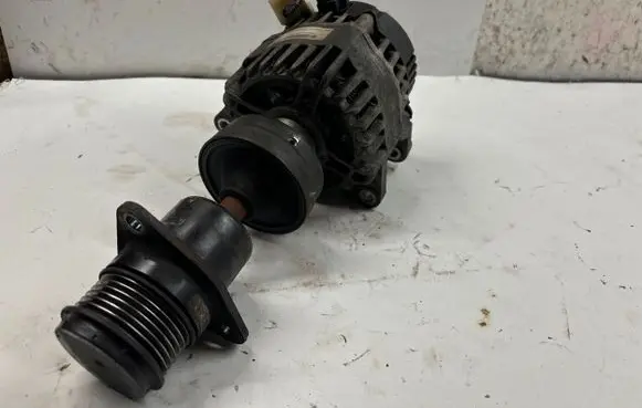 Ford Focus Generator/alternator 4M5T10300LC A115IM105A MS1012100921
