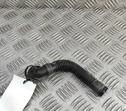 Volkswagen Tiguan Brake vacuum hose/pipe 5Q0129637B