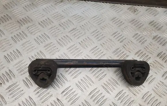Mercedes-Benz CL C216 Muffler mount bracket/holder 