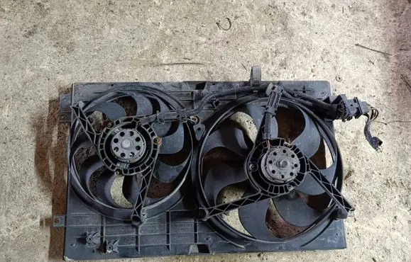 Seat Toledo II (1M) Electric radiator cooling fan 1j0121205b
