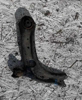 Volkswagen Touran III Front control arm 3Q0407153P