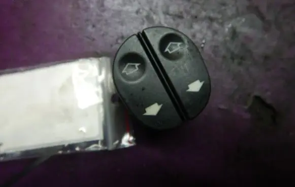 Ford Puma Quarter vent window switch 96FG14529BC