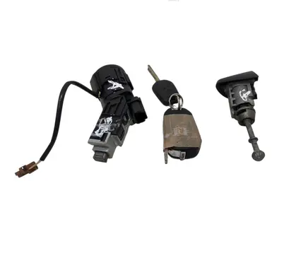 Peugeot 308 Ignition lock 9673257480