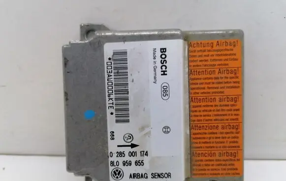 Volkswagen PASSAT B5 Airbag control unit/module 0285001174 8L0959655