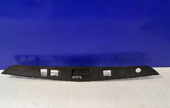 Mercedes-Benz E W212 Tailgate/trunk/boot exterior handle A2127400993