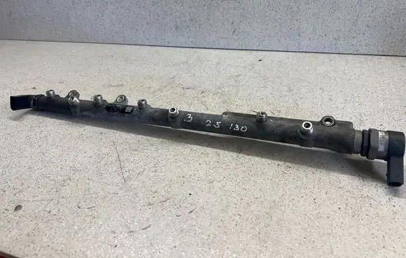 BMW 5 E60 E61 Fuel main line pipe 0445216008 0281002481 7788679