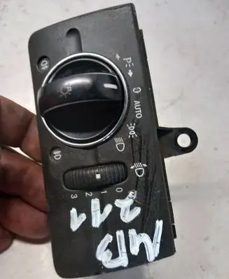 Mercedes-Benz E W211 Light switch 2115450304 7241005 04056020