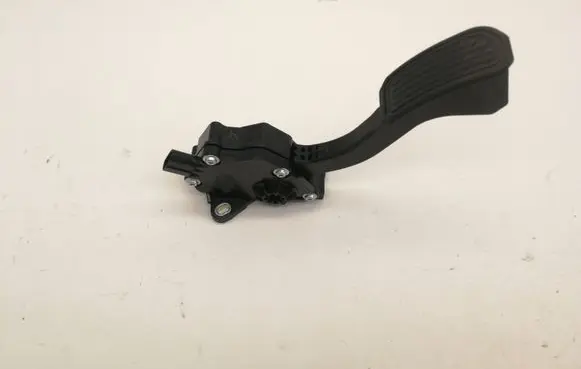 Toyota Prius (XW30) Accelerator throttle pedal 7811012050