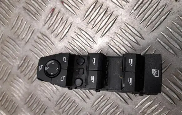 BMW 5 G60 Electric window control switch 5A7CB16