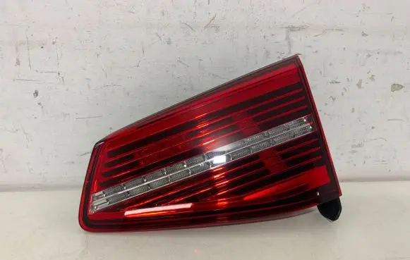 Volkswagen PASSAT B8 Rear/tail lights 3G9945308E