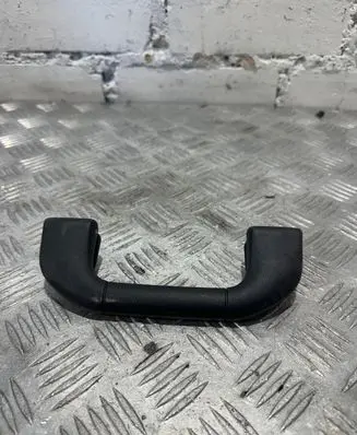 Mercedes-Benz CLS C218 X218 Front interior roof grab handle A204100051