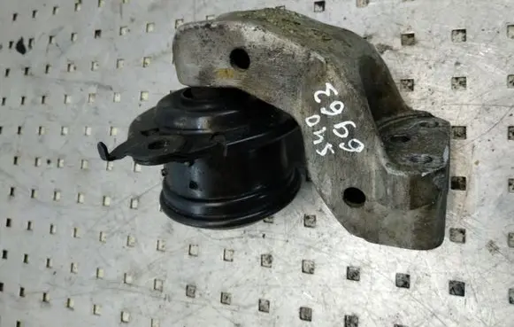 Volvo S40, V40 Gearbox mount 3318040