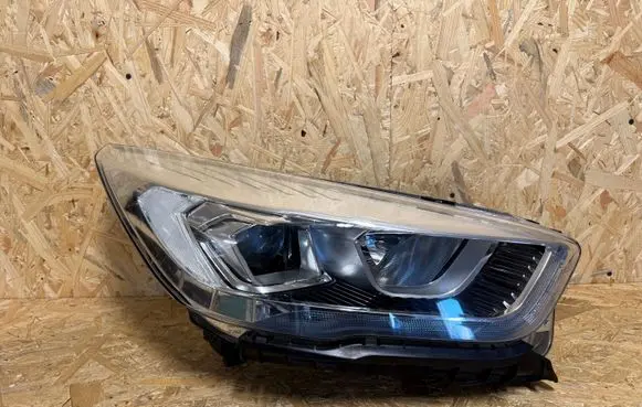 Ford Kuga II Headlight/headlamp 90156360 GV4113W029CH 901563604FM0