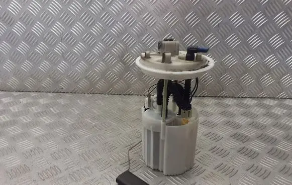 Opel Corsa D Mechanical fuel pump 0580316136