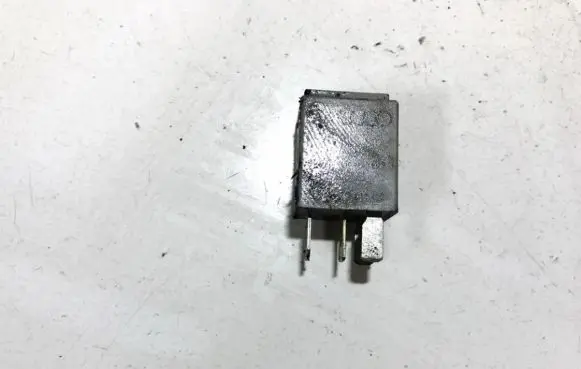 Volkswagen Golf V Other relay 1k0951253 0332011100
