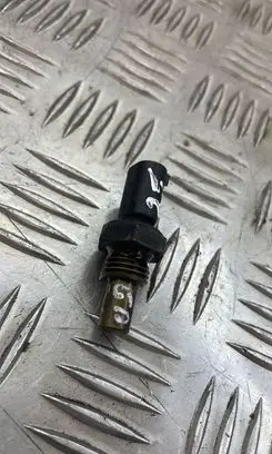Mercedes-Benz E W212 Coolant temperature sensor A0051532328