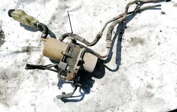 Mazda 3 I Power steering pump