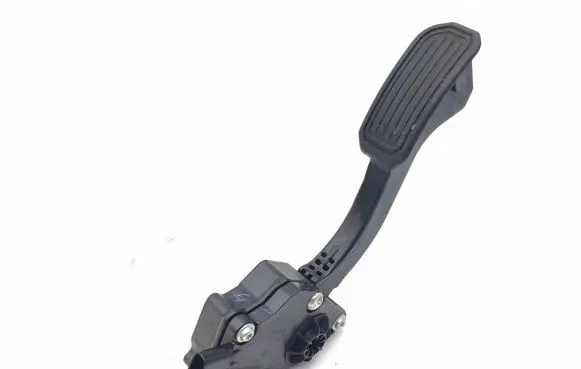 Toyota Prius (XW30) Accelerator throttle pedal 7811012050 1988008572