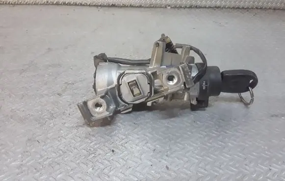 Volkswagen Caddy Ignition lock 1K0905851B