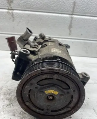 Audi A6 S6 C5 4B Air conditioning (A/C) compressor (pump) 8T0260805F