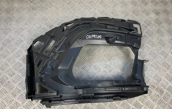 Volkswagen Golf VIII Front bumper mounting bracket 5H0807724C
