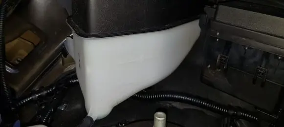 Hyundai Santa Fe Coolant expansion tank/reservoir