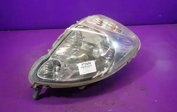 Toyota Yaris Verso Headlight/headlamp