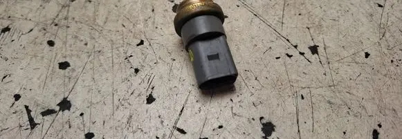Coolant temperature sensor