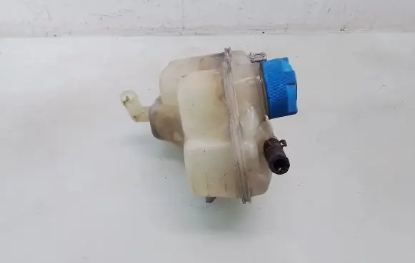 Mitsubishi Colt Coolant expansion tank/reservoir MR597674