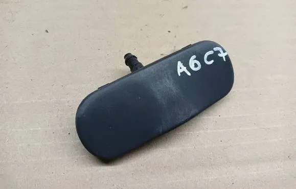 Windshield washer spray nozzle