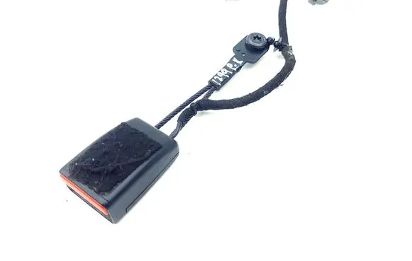 Maserati Ghibli Front seatbelt buckle 670016905 626115100A