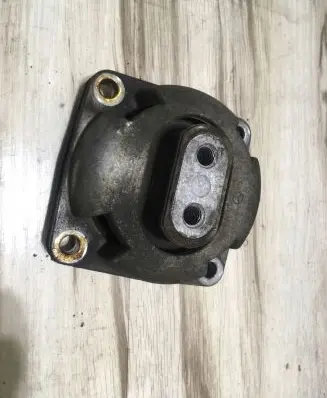 Mercedes-Benz R W251 Gearbox mounting bracket A251401718
