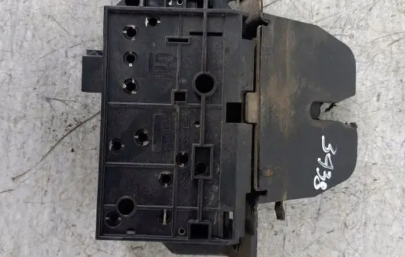 Opel Vectra C Tailgate lock latch 495072894