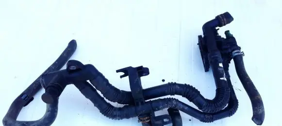 Ford Focus Engine coolant pipe/hose 9647768980