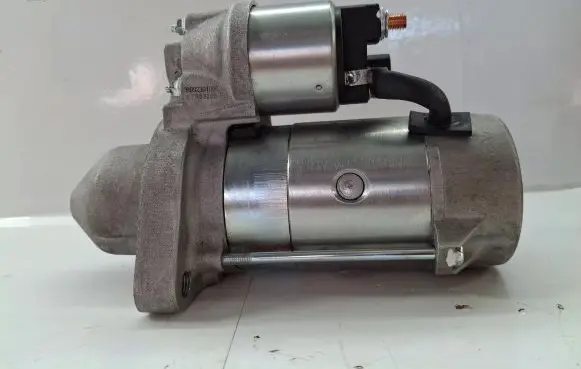 Toyota Avensis T270 Starter motor 281000R020 R092301098
