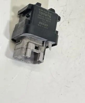 Toyota Avensis T250 Glow plug pre-heat relay 2861067010 1567000671