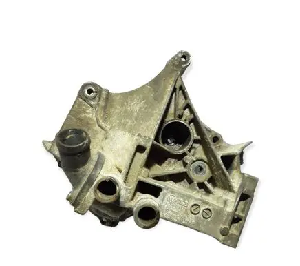 Volkswagen PASSAT B5 Engine mounting bracket 028903143af