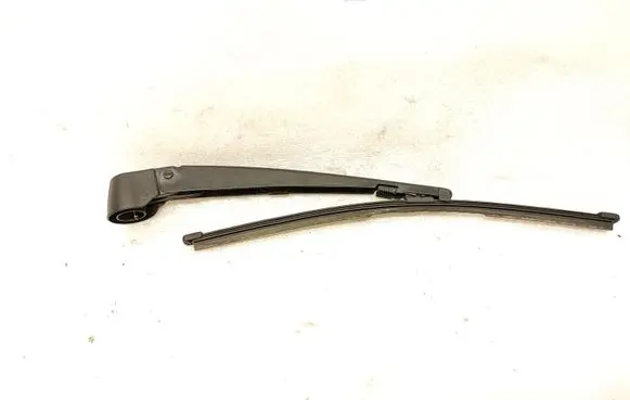 BMW 4 F36 Gran coupe Rear wiper blade arm