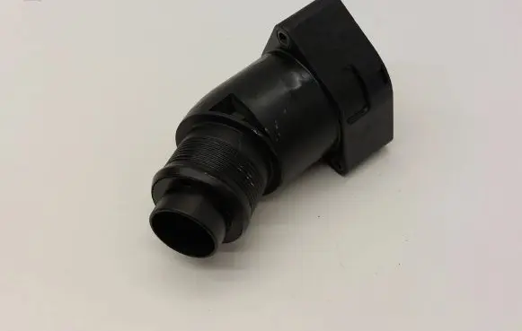 Volkswagen PASSAT B8 Intercooler hose/pipe 04L131111M