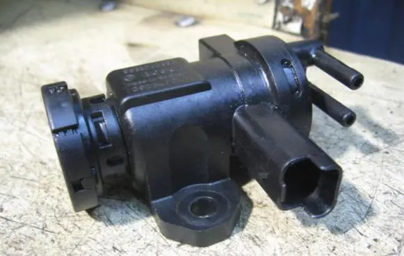 Peugeot 607 Turbo solenoid valve BOSCH09284004149635704380