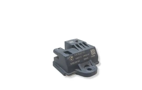 BMW 3 E90 E91 Glow plug pre-heat relay 8570087
