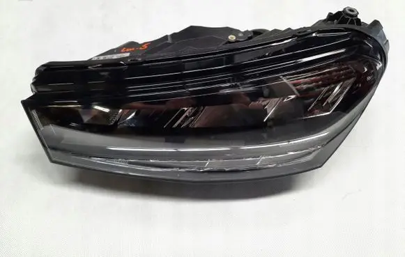 Skoda Fabia Mk4 (6VA) Headlight/headlamp 6VB941015