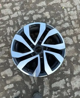 Volkswagen Tiguan R17 alloy rim 5NA601025AL