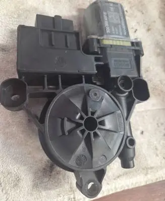 Rear door window regulator motor