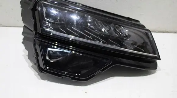 Skoda Karoq Headlight/headlamp