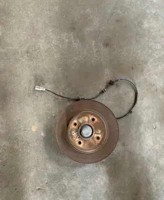Peugeot 3008 I Rear wheel hub 