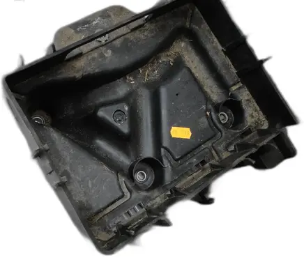 Volkswagen Polo IV 9N3 Battery box tray 5Z0915331A